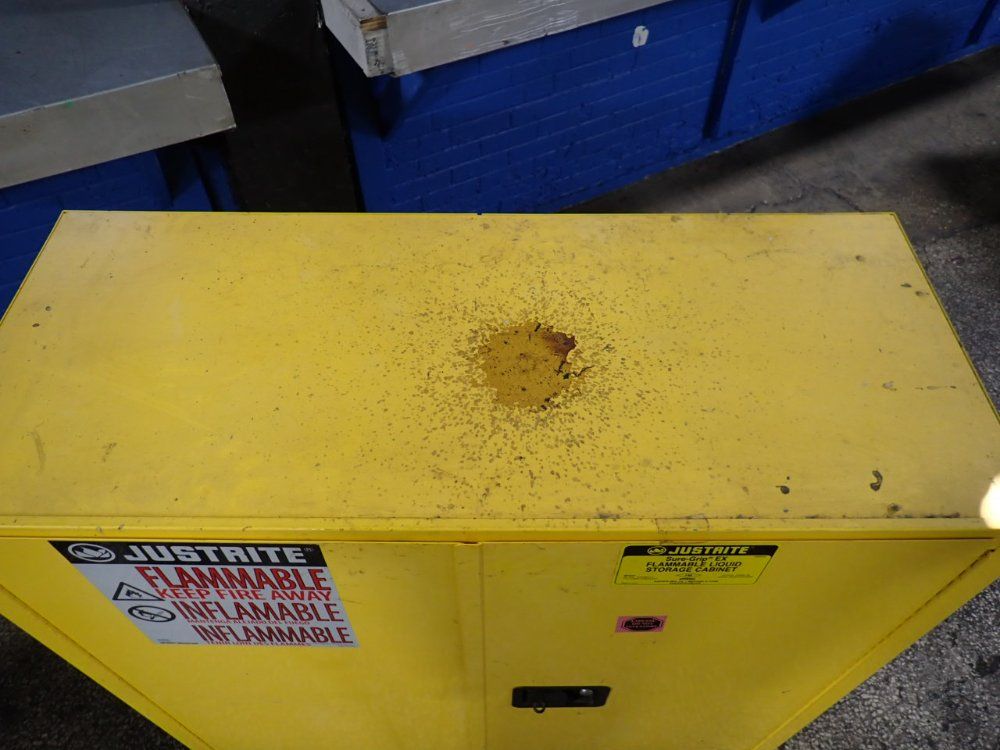 Justrite 30 Gal Flammable Liquid Storage Cabinet - 893000