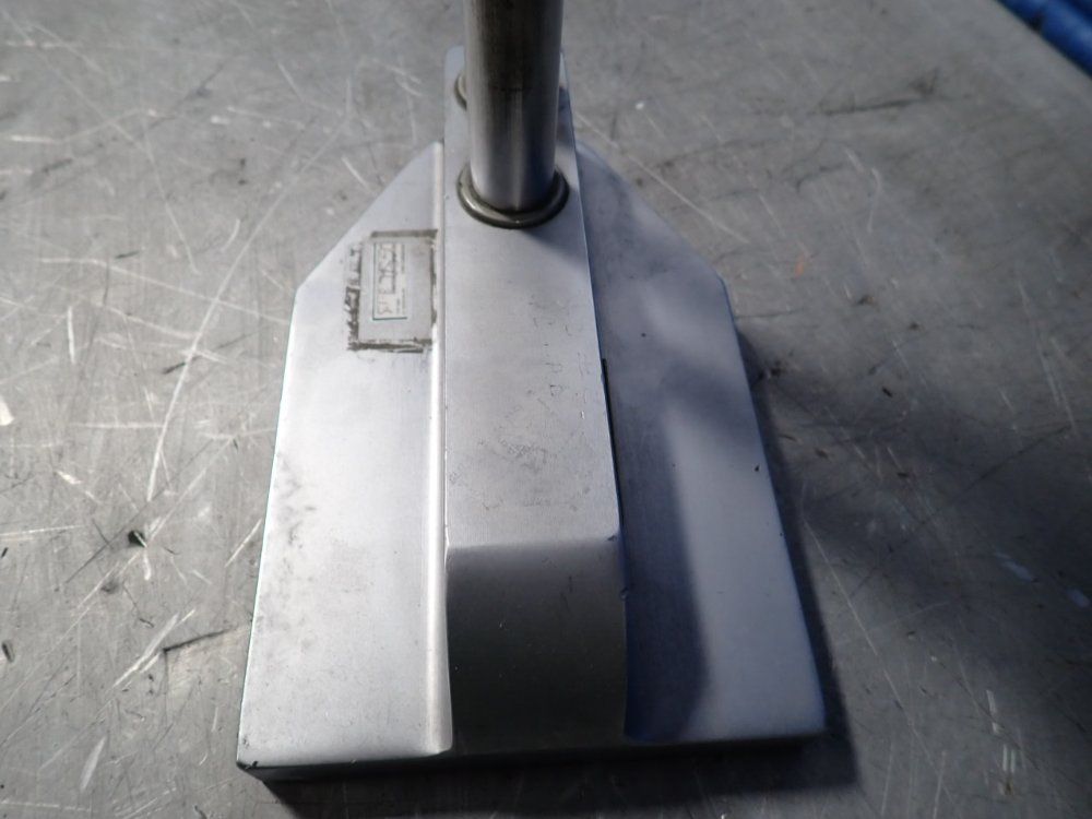 Mitutoyo 0-24" Double Column Height Gage - 192-657