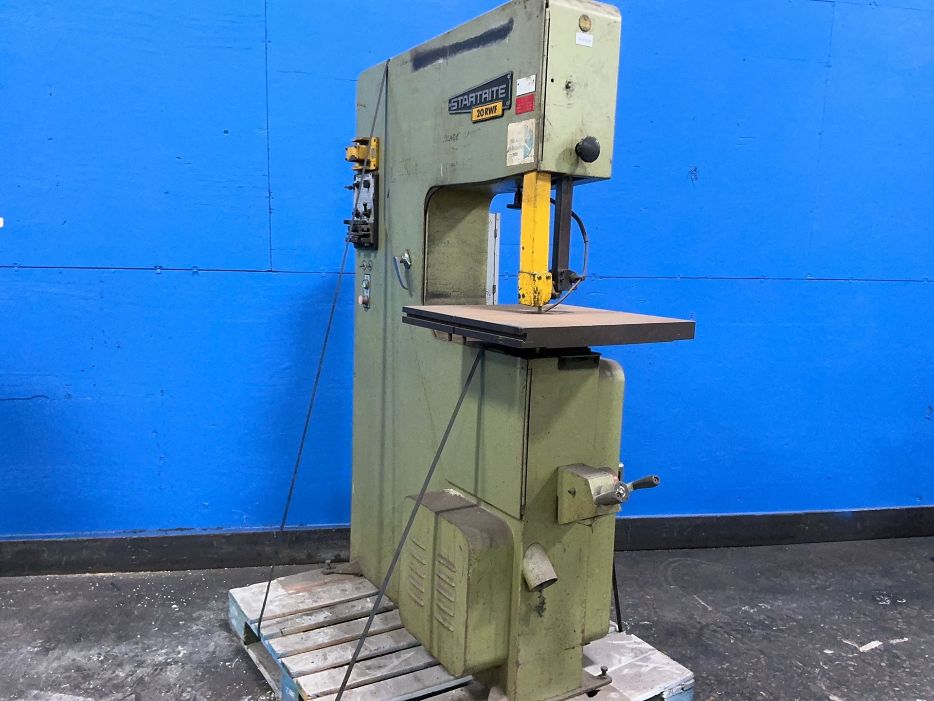 Startrite 21” X 21” Vertical Band Saw - Bro.25