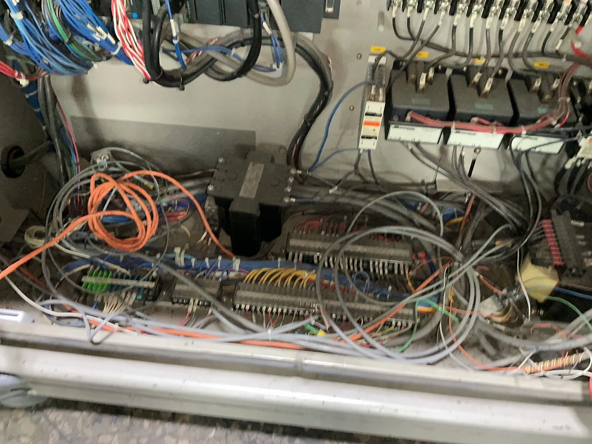 Toshiba Injection Molder - Ec180v21-4