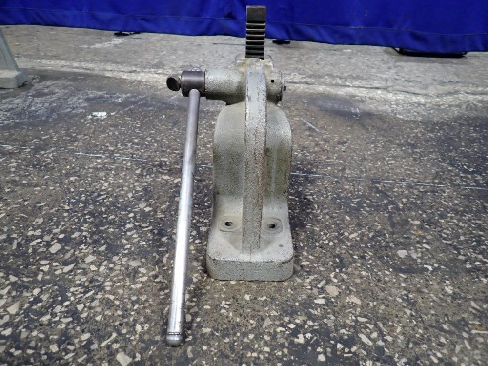 Dake 3" X 3.5" Benchtop Arbor Press - X