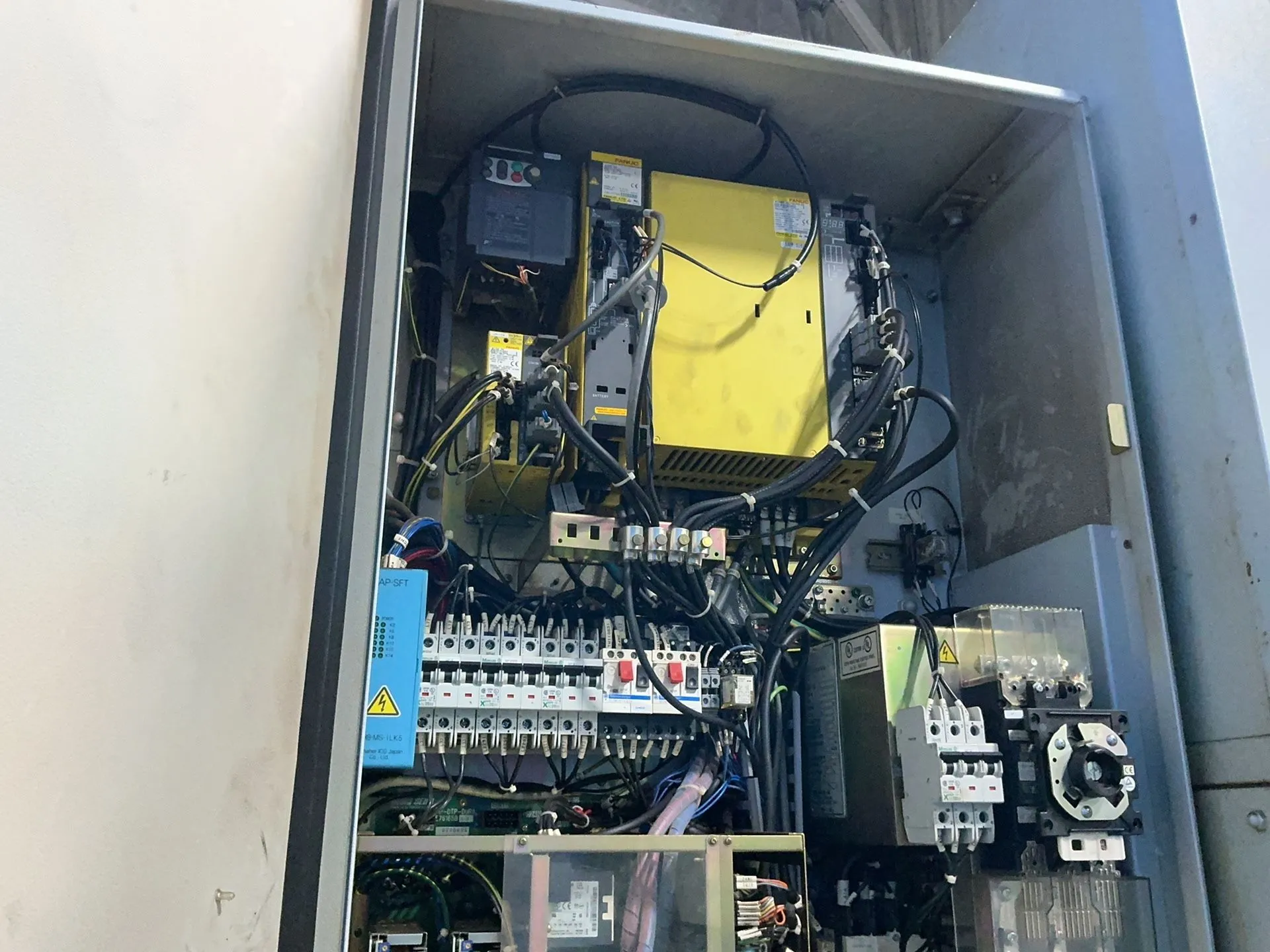 Mori Seiki 24" X 42" Cnc Vmc - Duravertical 5080