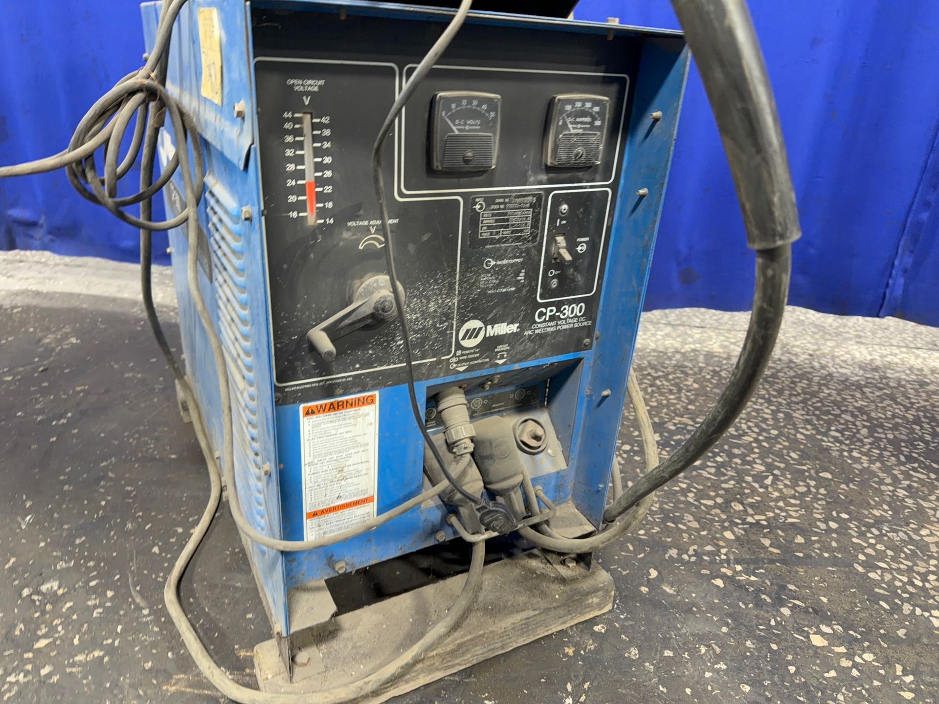 Miller 300 Amp Welder - Cp-300