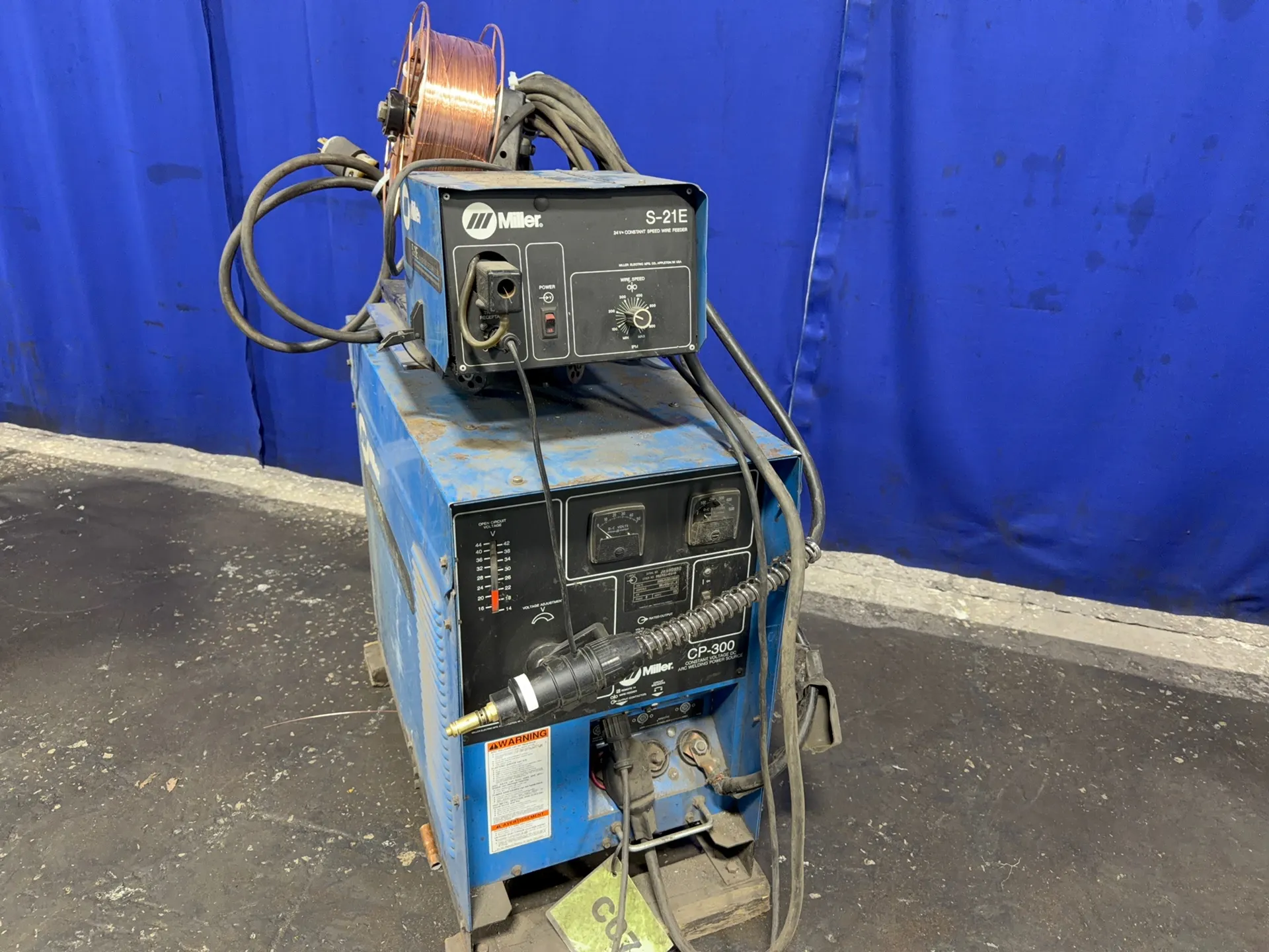 Miller 300 Amp Welder - Cp-300