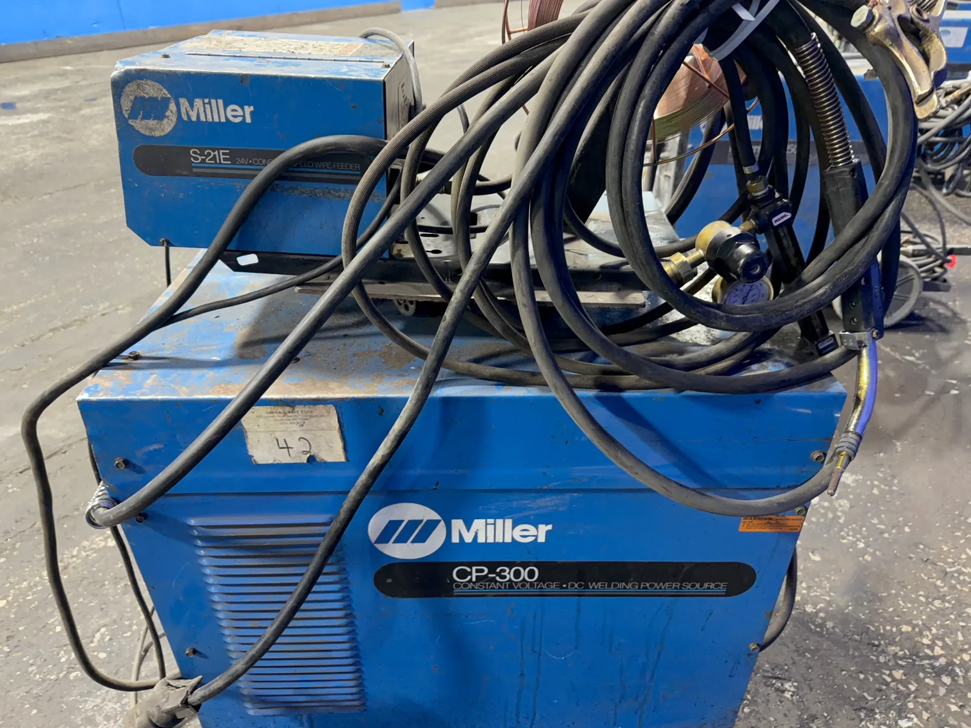 Miller 300 Amp Welder - Cp-300