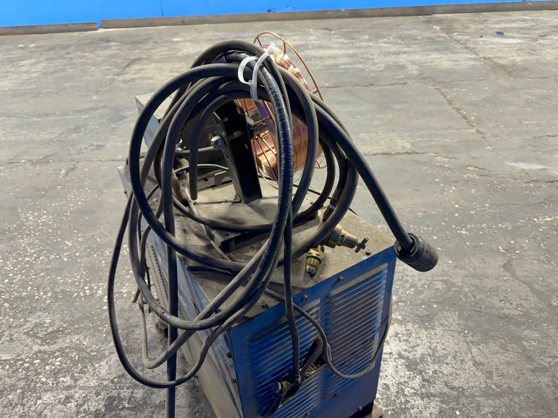 Miller 300 Amp Welder - Cp-300