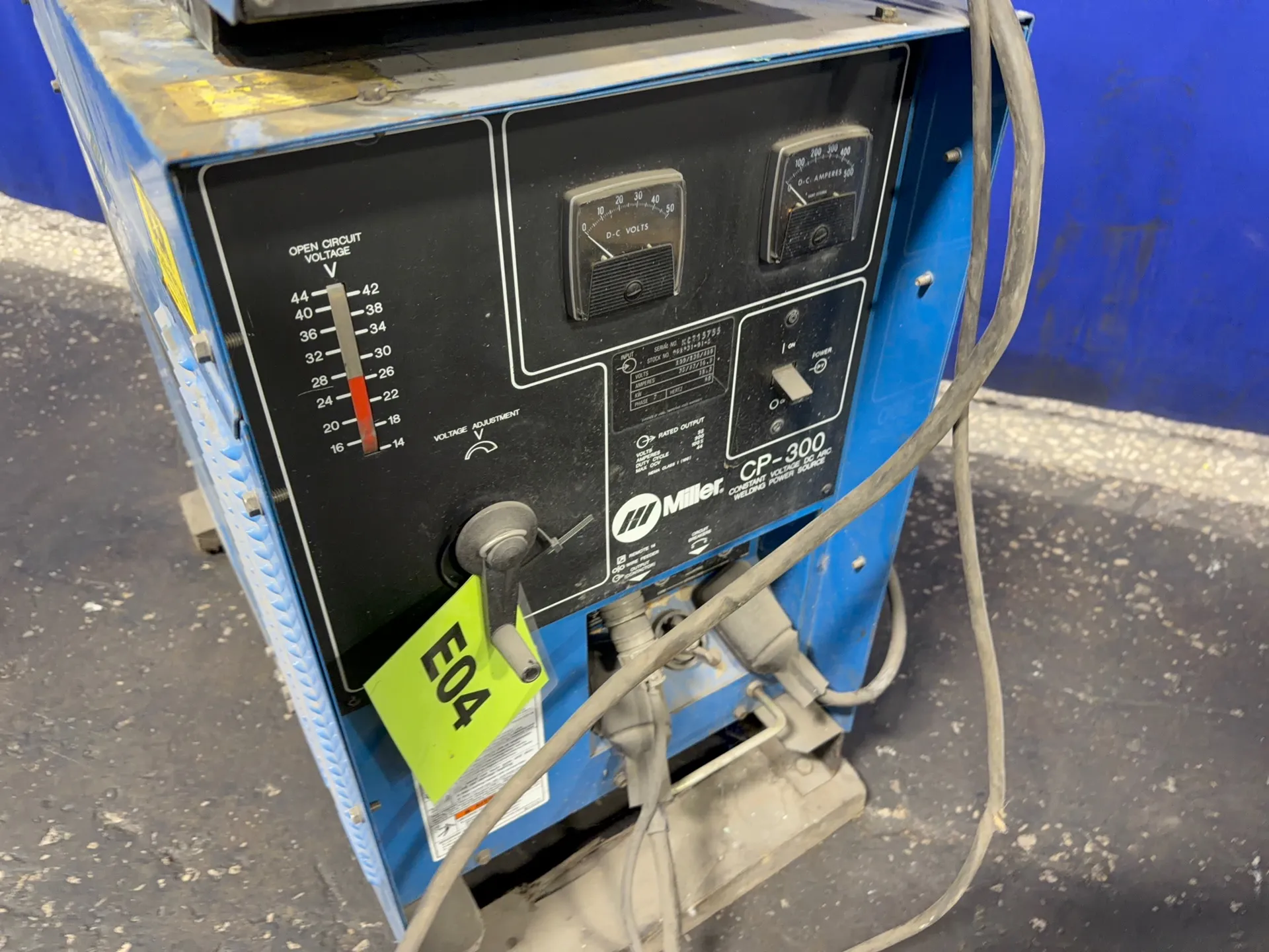 Miller 300 Amp Welder - Cp-300