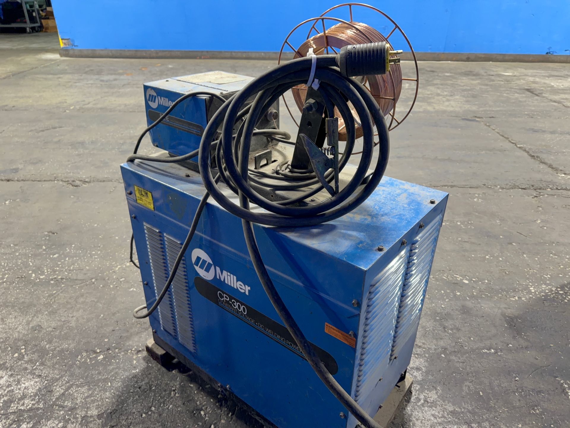 Miller 300 Amp Welder - Cp-300