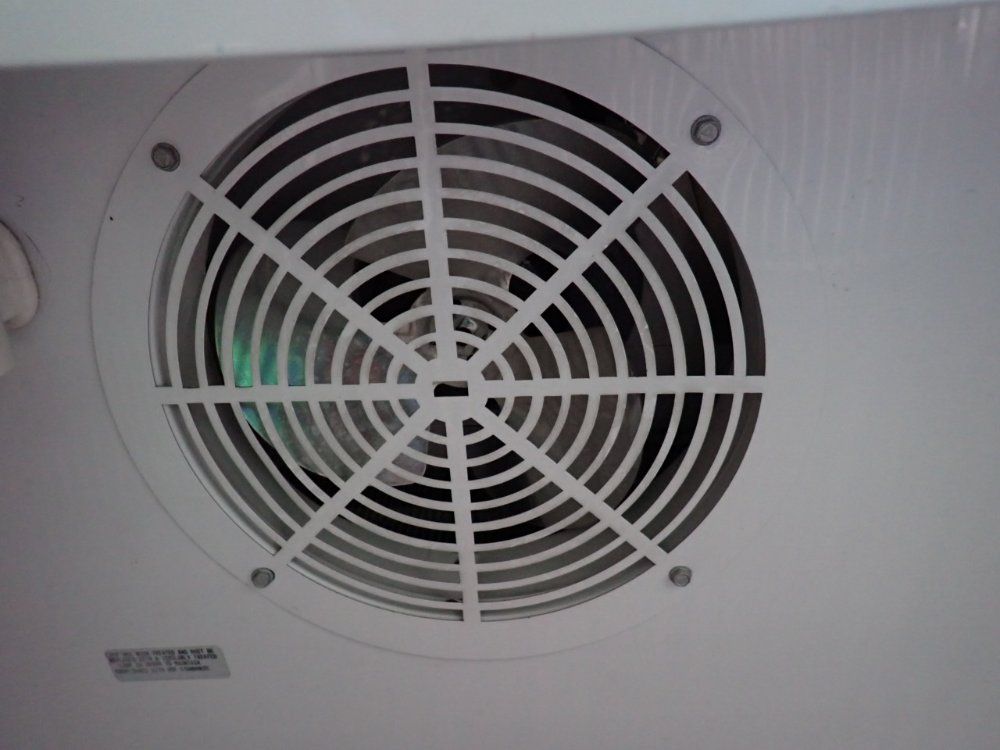 Lab-line 6 @ 22" X 24" Refrigerator - 3785