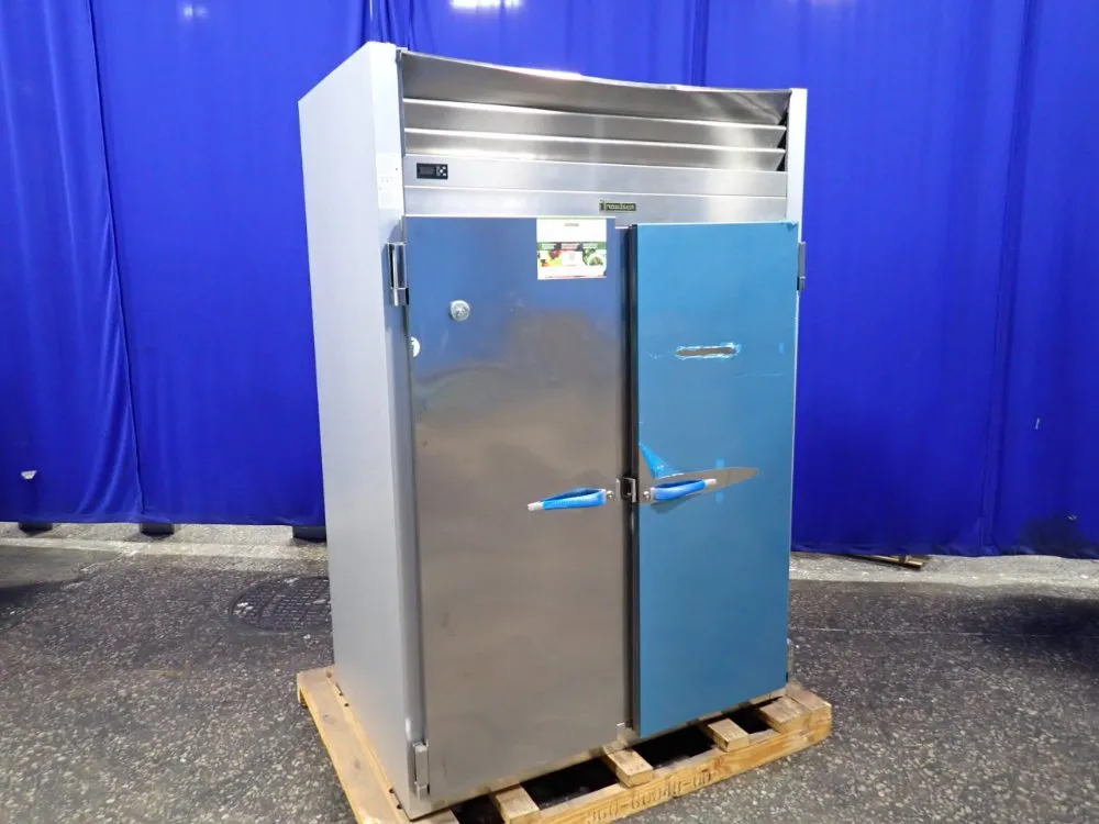 Traulsen 8 @ 25" X 20" Refrigerator - G24314p