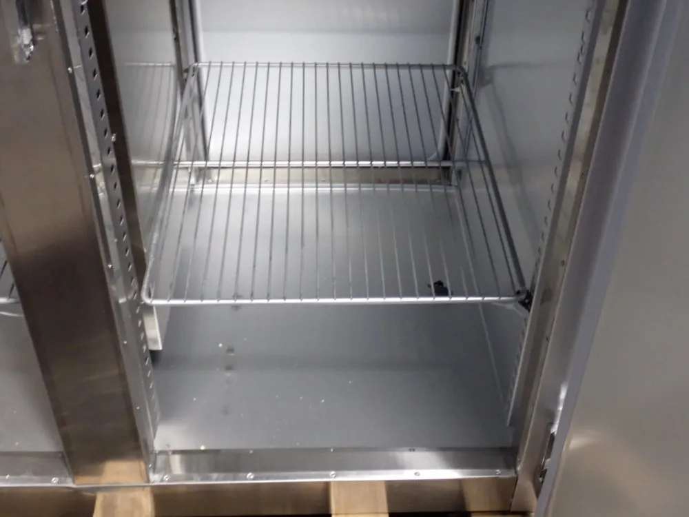 Traulsen 8 @ 25" X 20" Refrigerator - G24314p