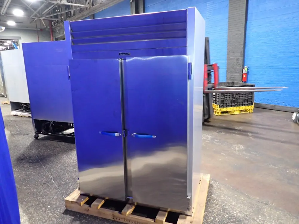 Traulsen 8 @ 25" X 20" Refrigerator - G24314p