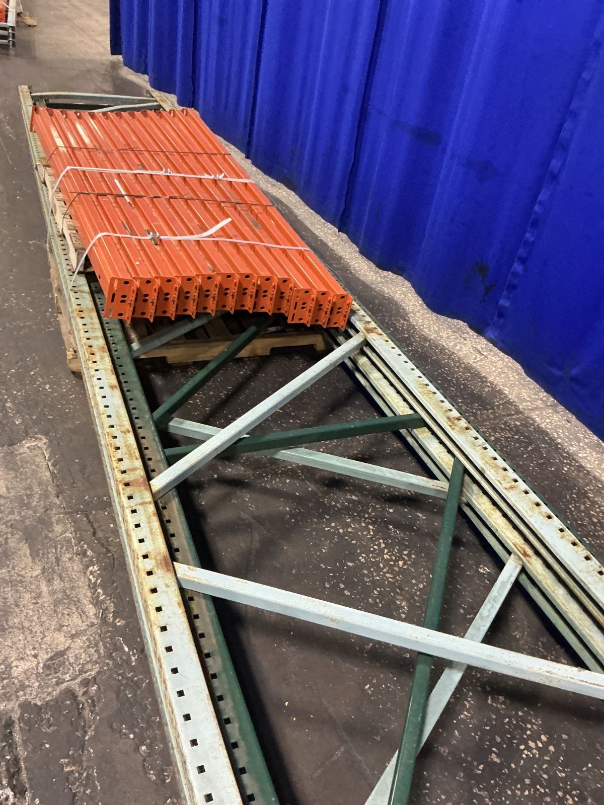 44” X 241” Pallet Racking - Teardrop