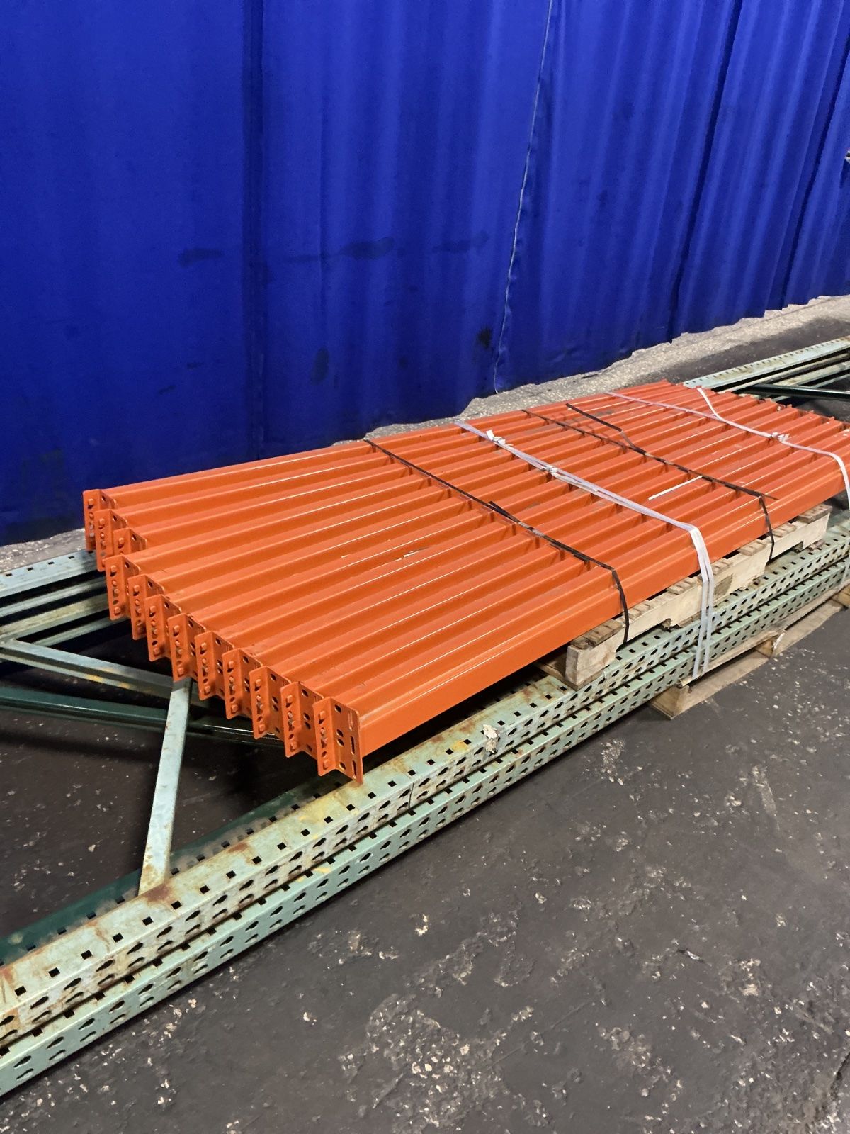 44” X 241” Pallet Racking - Teardrop