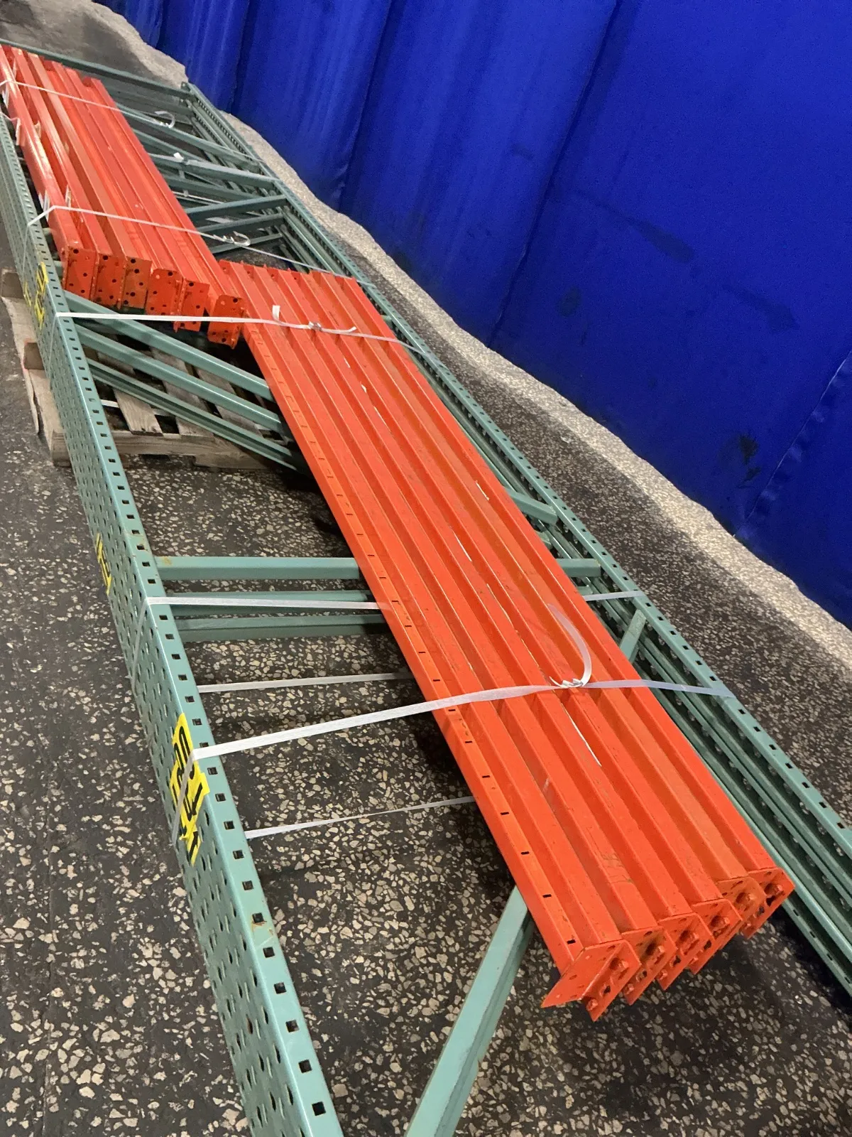 44” X 241” Pallet Racking - Teardrop