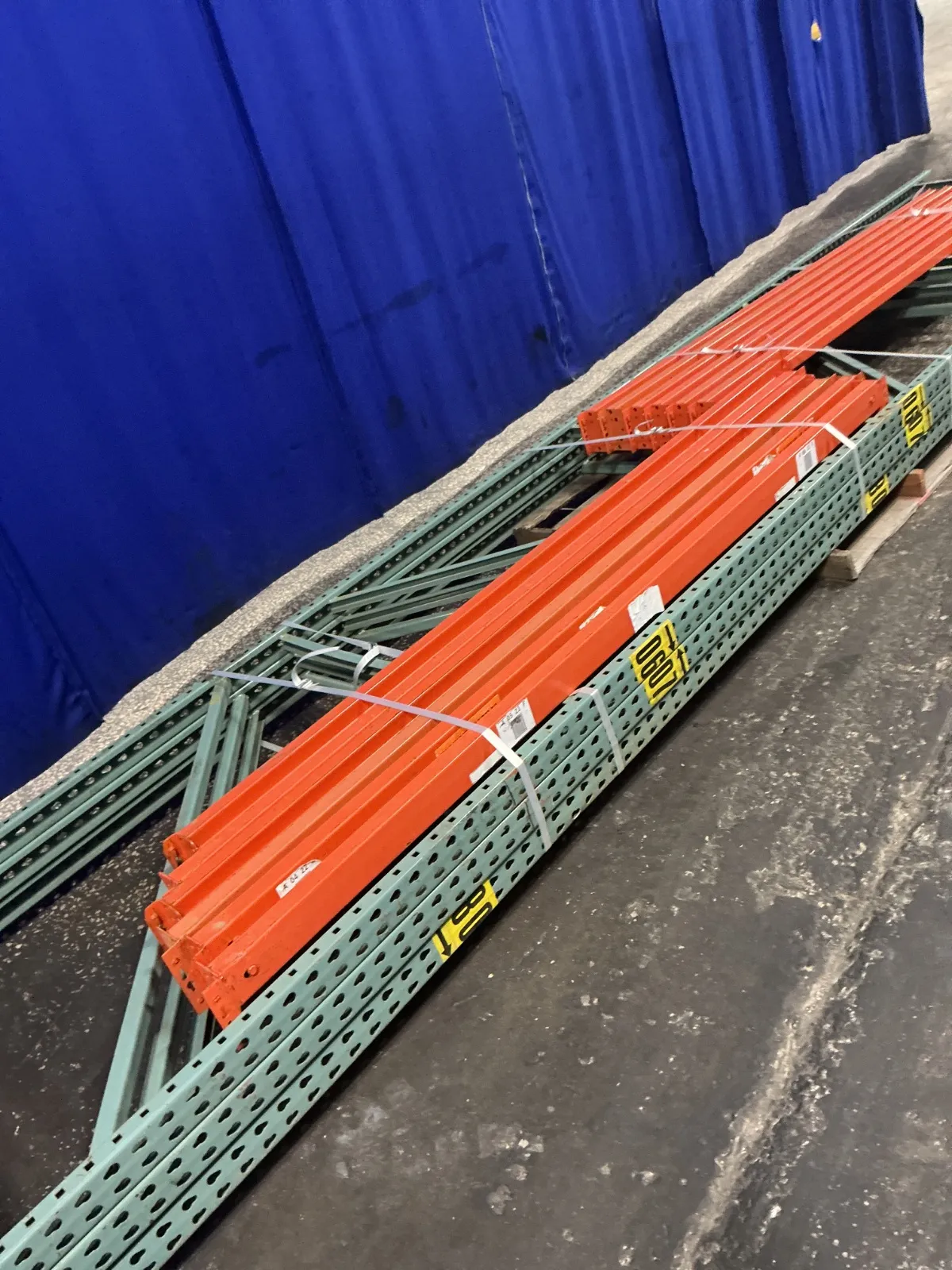 44” X 241” Pallet Racking - Teardrop