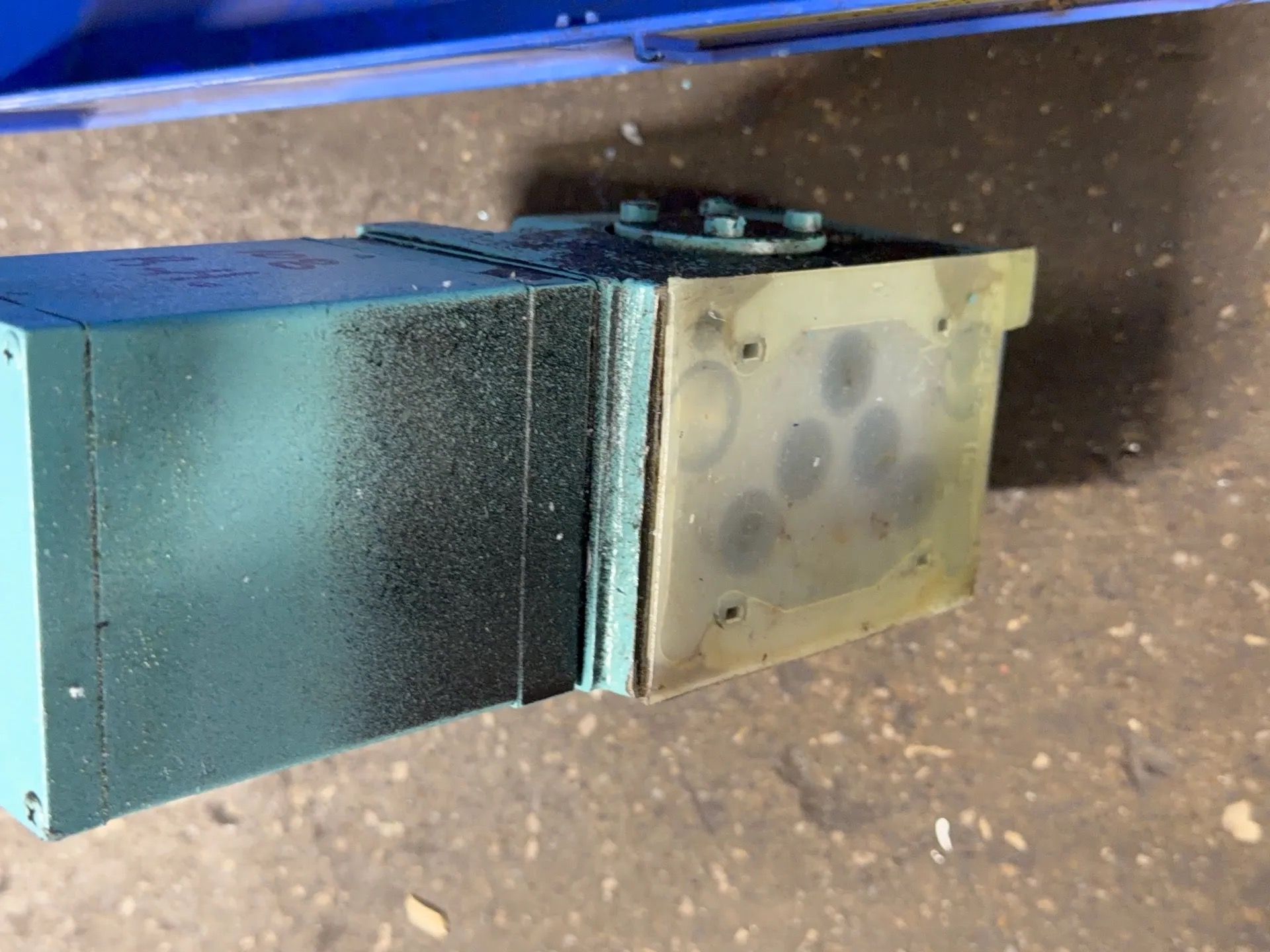 Moog Hydraulic Valves - 641-201a