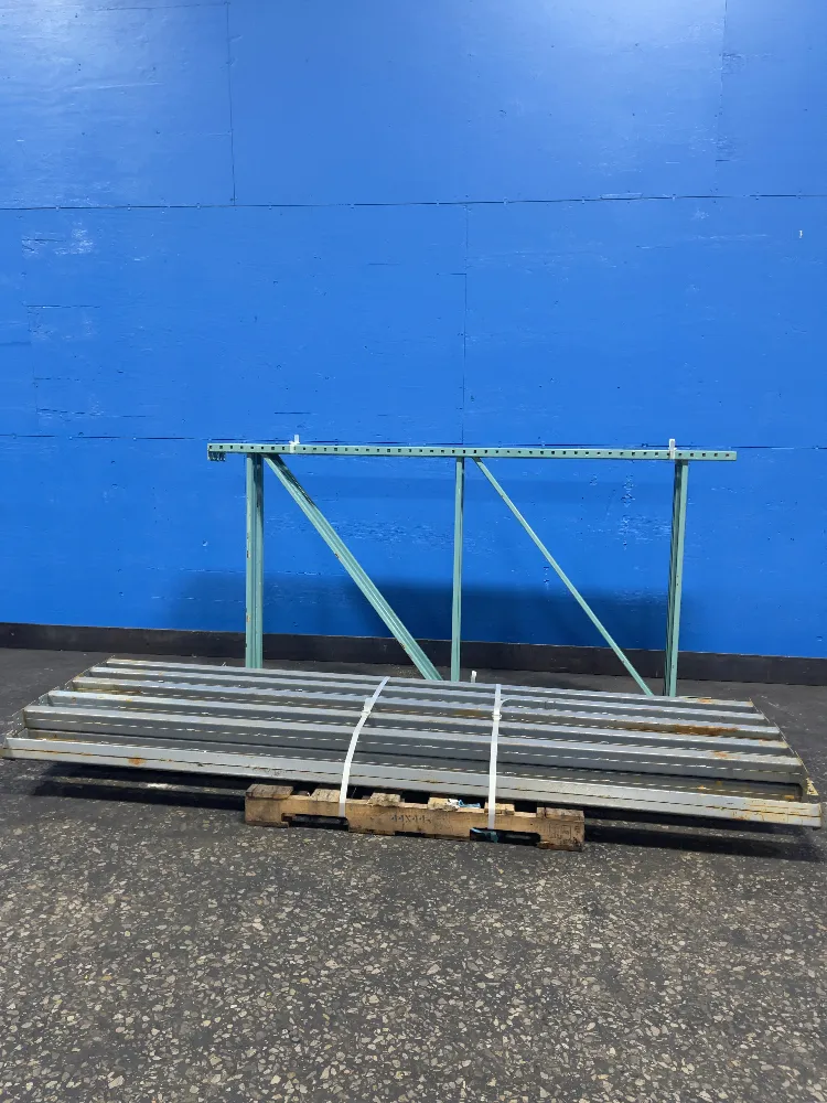 48" X 96" Pallet Racking - Tear Drop