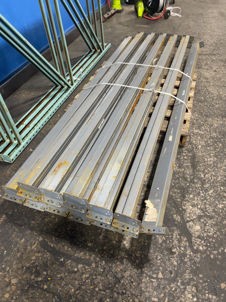 48" X 96" Pallet Racking - Tear Drop