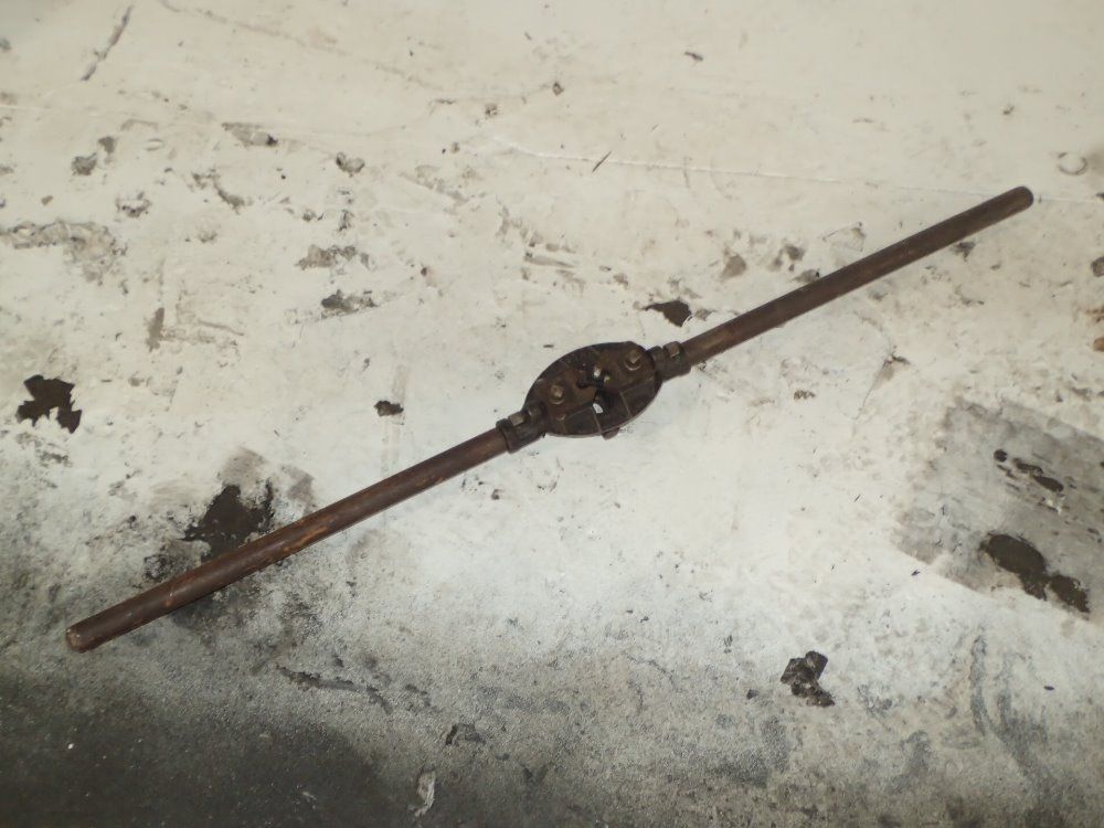 Armstrong Pipe Threader - 2