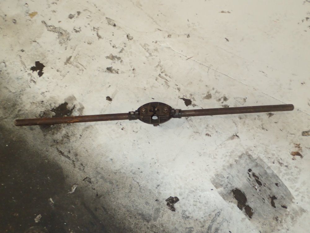 Armstrong Pipe Threader - 2