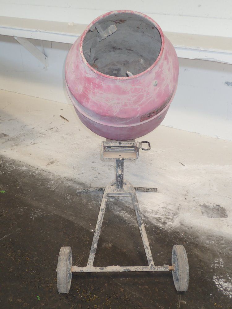 Husky 21'' X 20'' Id Concrete Mixer