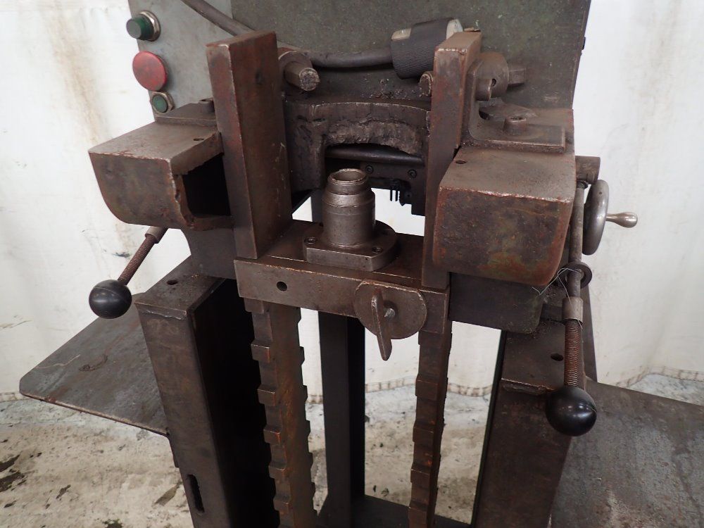 Denison / Multipress 6 Ton Hydraulic Press - R065lc204d266c23ba12a59a201