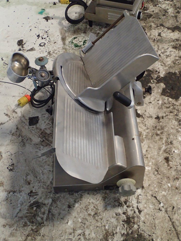 Globe Slicing Machine Co. S/s Meat Slicer - 500