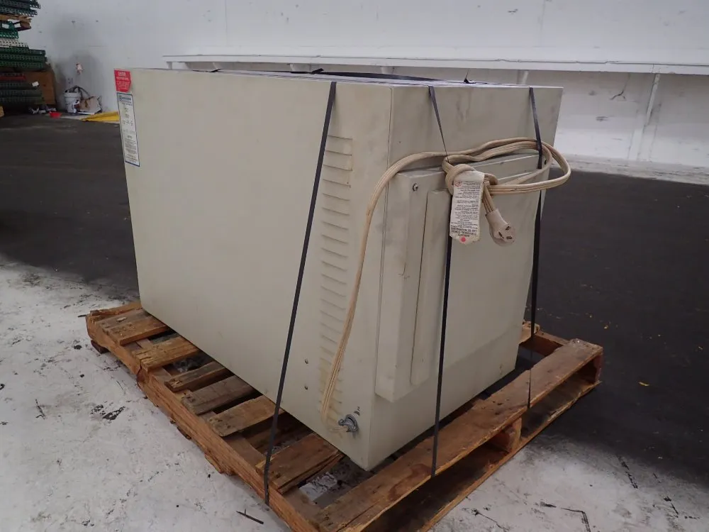 Lunaire / Tenney Environmental 20'' X 20'' X 22'' Environmental Chamber - Ce205