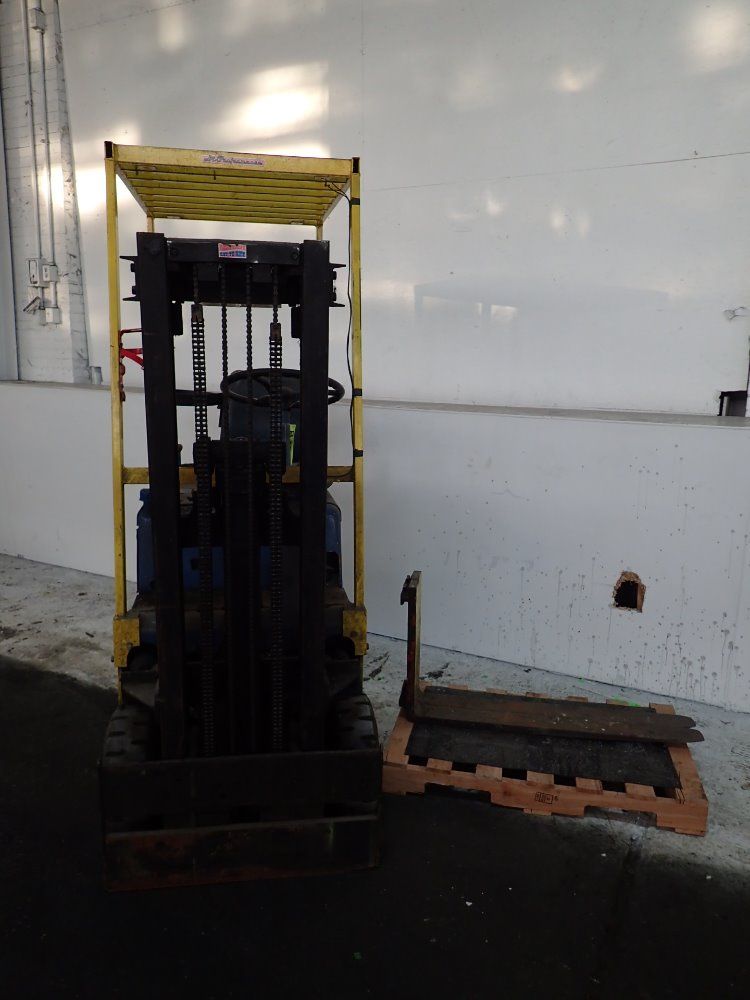 Clark / Clipper 2000# Propane Forklift - 2024