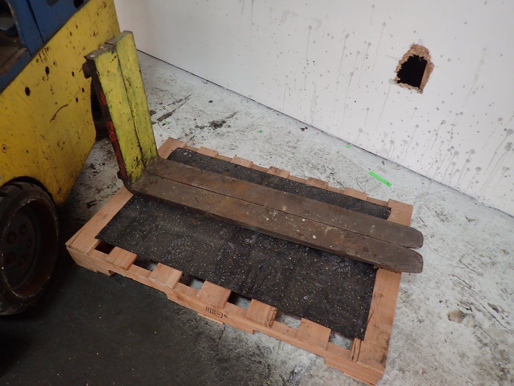 Clark / Clipper 2000# Propane Forklift - 2024