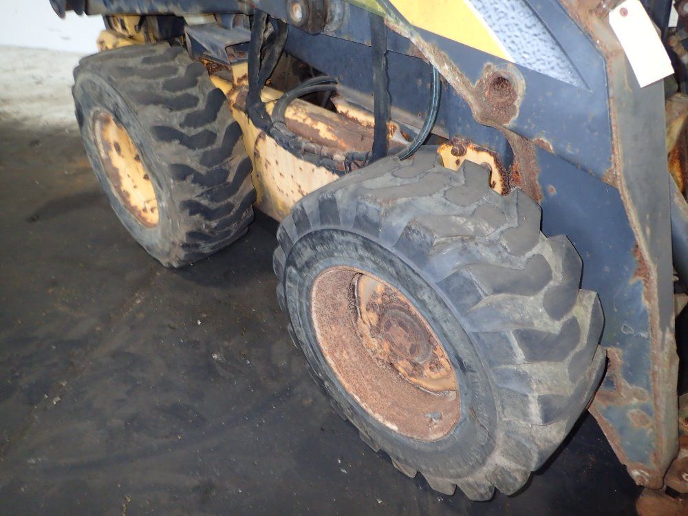 New Holland Skid Steer