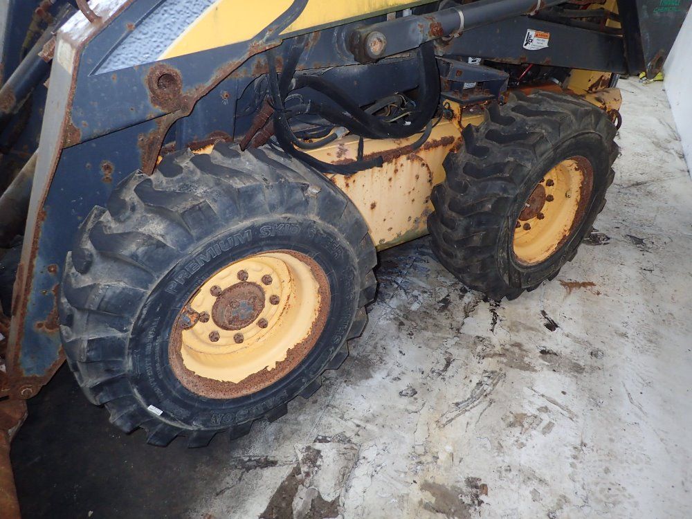 New Holland Skid Steer
