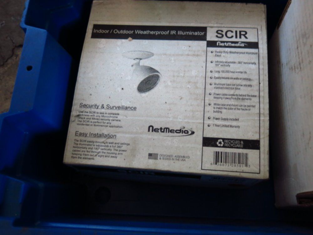 Netmedia Waterproof Light Fixture