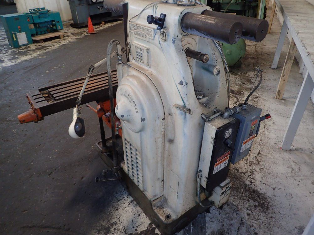 Kearney & Trecker Milwaukee Horizontal Mill