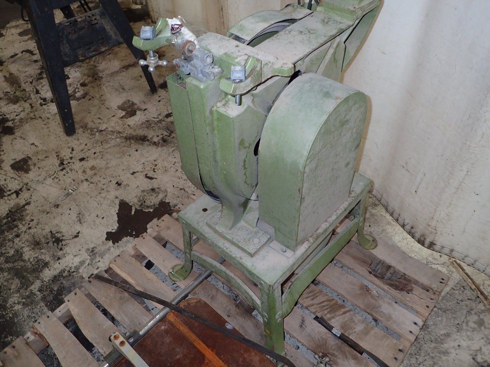 Kbc Machinery Vertical Bandsaw