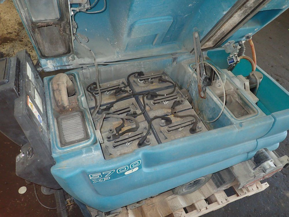 Tennant Floor Scrubber