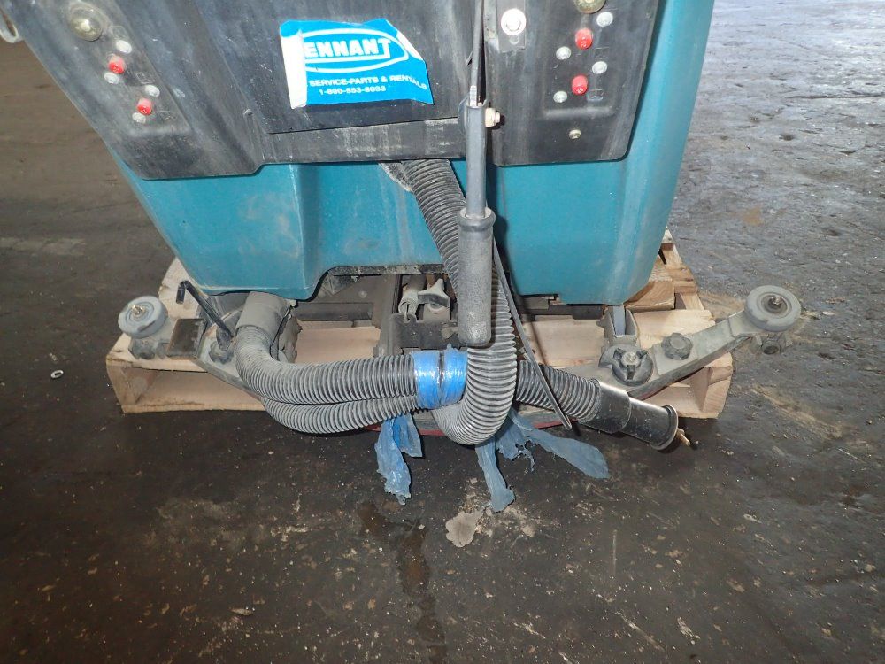 Tennant Floor Scrubber