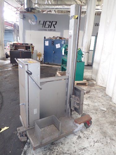 Easy Lift Pine Cone Lift