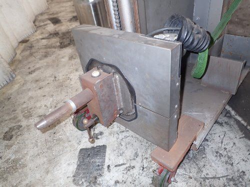 Easy Lift Pine Cone Lift