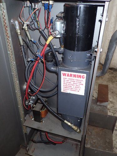 Easy Lift Pine Cone Lift