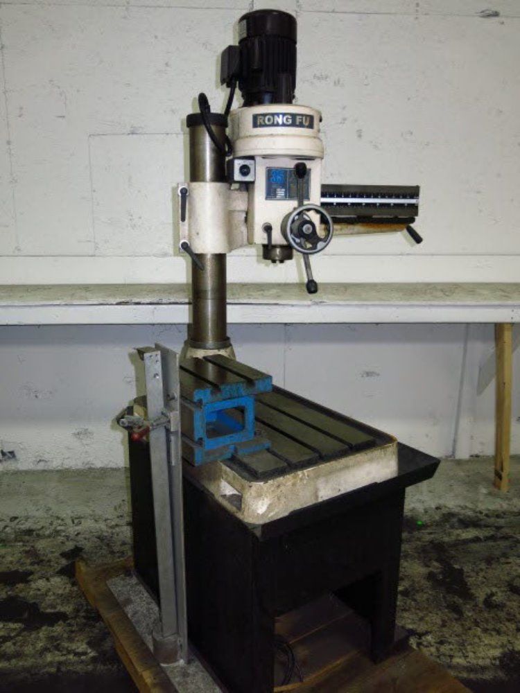 Rong Fu Radial Arm Drill