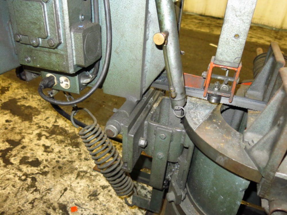 Ellis 22'' X 11'' H Horizontal Band Saw - 1800