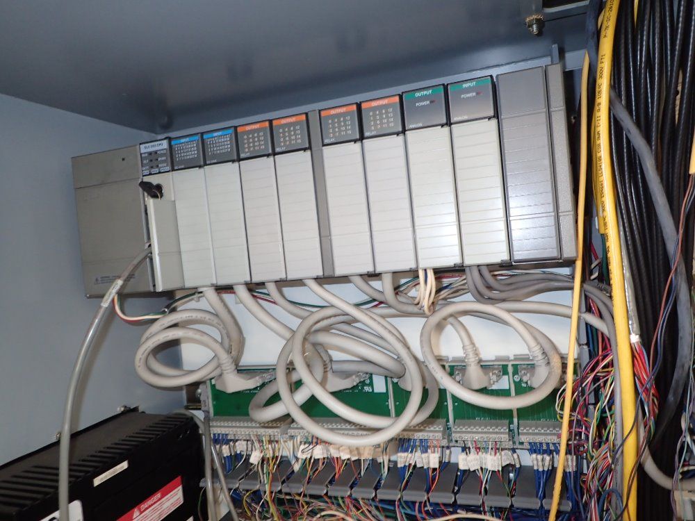 Forward Ultrasonic Welder Station