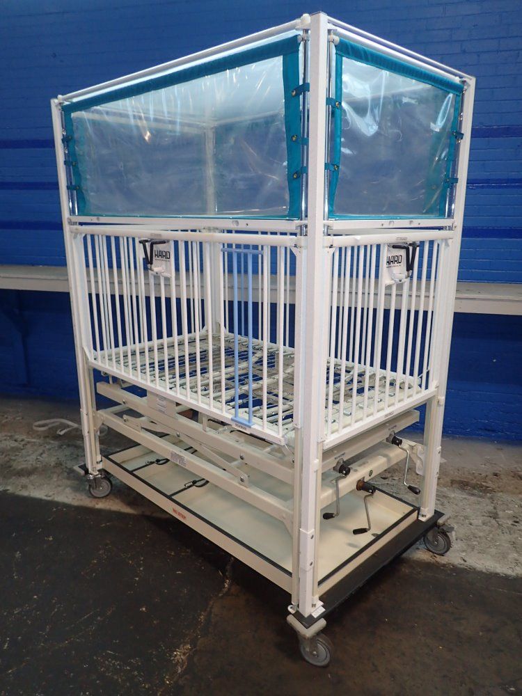Hard Crib Enclosure