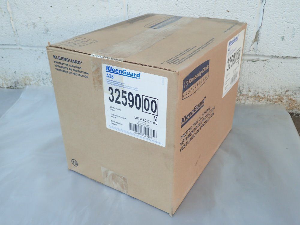 Kimberly Clark / Kleenguard Protective Coveralls / Paint Suits