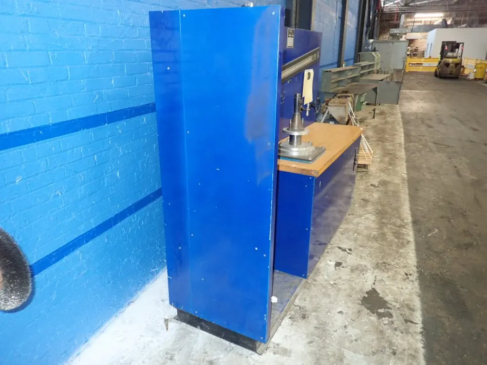 The Meriam Instrument Co. Cylinder Head Flow Bench