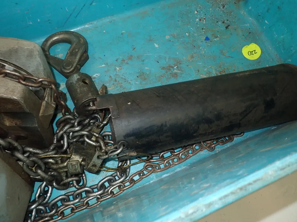 Acco / Wright Chain Hoist