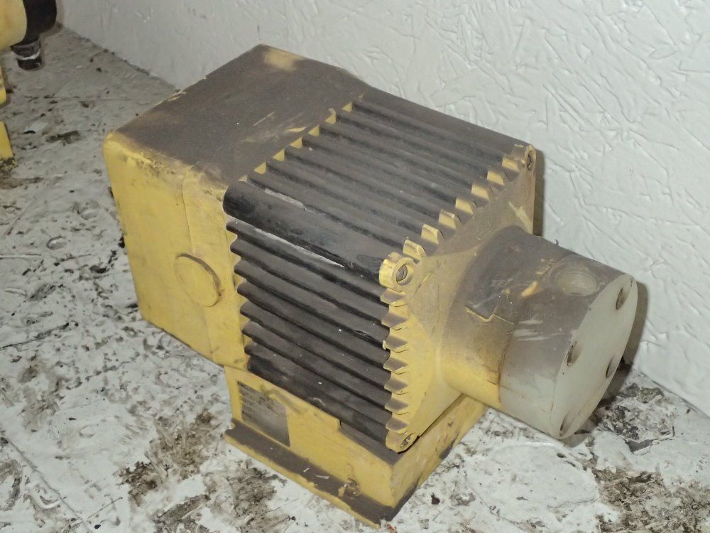 Lmi Milton Roy Elecromagnetic Posing Pump