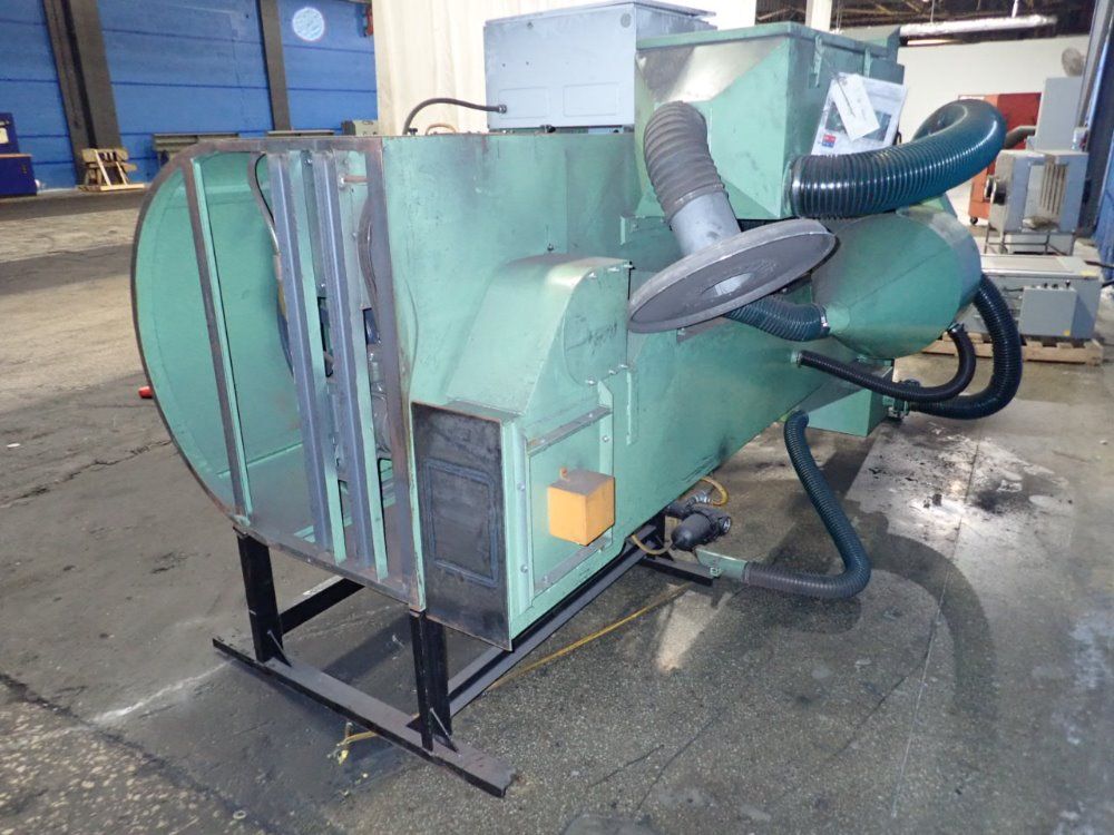 Guyson Corp. Sand Blast Cabinet